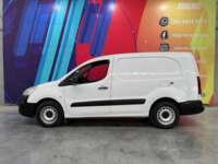 Peugeot Partner 2019 5p L4/1.6/T Diesel Man       2019 Peugeot Partner Venta Exteriores 4
