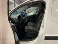 Peugeot Partner 2019 5p L4/1.6/T Diesel Man       2019 Peugeot Partner Venta Interiores 12