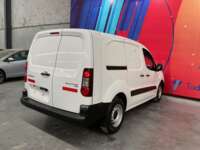 Peugeot Partner 2019 5p L4/1.6/T Diesel Man       2019 Peugeot Partner Venta Exteriores 7