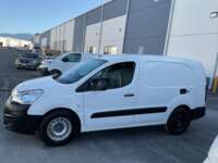 Peugeot Partner 2019 5p L4/1.6/T Diesel Man       2019 Peugeot Partner Venta Exteriores 8