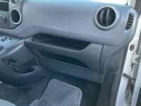 Peugeot Partner 2019 5p L4/1.6/T Diesel Man       2019 Peugeot Partner Venta Interiores 10