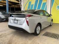 Toyota Prius 2017 5p Base Híbrido L4/1.8 Aut  2017 Toyota Prius Venta Exteriores 5