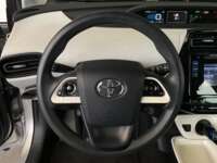 Toyota Prius 2017 5p Base Híbrido L4/1.8 Aut  2017 Toyota Prius Venta Interiores 1