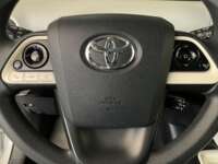 Toyota Prius 2017 5p Base Híbrido L4/1.8 Aut  2017 Toyota Prius Venta Interiores 14