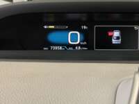 Toyota Prius 2017 5p Base Híbrido L4/1.8 Aut  2017 Toyota Prius Venta Interiores 3