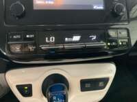 Toyota Prius 2017 5p Base Hibrido L4/1.8 Aut 2017 Toyota Prius Venta Interiores 10