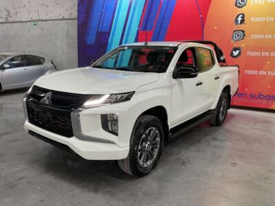 Mitsubishi L200 2023 4p GLS Doble Cabina L4/2.5/T Diesel Aut 4X4
