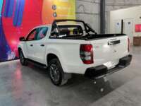 Mitsubishi L200 2023 4p GLS Doble Cabina L4/2.5/T Diesel Aut 4X4 2023 Mitsubishi L200 Venta Exteriores 5