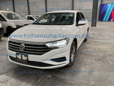 Volkswagen Jetta 2020 4p Trendline L4/1.4/T Aut