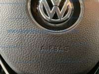 Volkswagen Jetta 2020 4p Trendline L4/1.4/T Aut IMG_7067