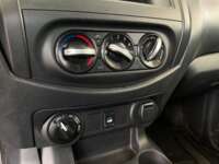 Nissan NP300 Frontier 2020 4p Diesel L4/2.5/T 4X4 Man Paq. Seg. 2020 Nissan NP300 Frontier Venta Interiores 8