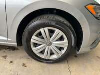 Volkswagen Jetta 2021 4p Trendline L4/1.4/T Tiptronic 2021 Volkswagen Jetta Venta Llantas 10