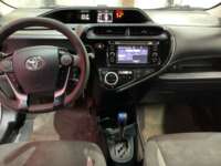 Toyota Prius 2019 5p Base CVT 2019 Toyota Prius Venta Interiores 4