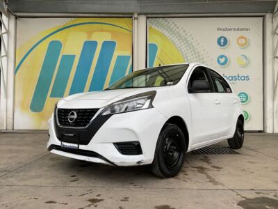 Nissan March 2022 5p Sense L4/1.6 Man