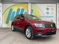 Volkswagen Tiguan 2021 5p Comfortline L4/1.4/T DSG Piel   2021 Volkswagen Tiguan Venta Exteriores 3