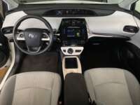 Toyota Prius 2017 5p Base Hibrido L4/1.8 Aut 2017 Toyota Prius Venta Interiores 4