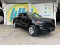 Chevrolet Silverado 2023 4p Doble Cabina Custom V8/5.3 Aut 4X4 2023 Chevrolet Silverado Venta Exteriores 3