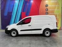 Peugeot Partner 2019 5p L4/1.6/T Diesel Man       2019 Peugeot Partner Venta Exteriores 4