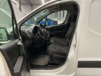 Peugeot Partner 2019 5p L4/1.6/T Diesel Man       2019 Peugeot Partner Venta Interiores 12