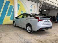 Toyota Prius 2019 5p Base CVT 2019 Toyota Prius Venta Exteriores 7