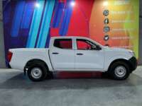 Nissan NP300 Doble Cabina 2020 4p S L4/2.5 Man A/A Paq. Seg. 2020 Nissan NP300 Doble Cabina Venta Exteriores 8