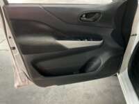 Nissan NP300 Doble Cabina 2020 4p S L4/2.5 Man A/A Paq. Seg. 2020 Nissan NP300 Doble Cabina Venta Interiores 12