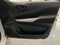 Nissan NP300 Doble Cabina 2020 4p S L4/2.5 Man A/A Paq. Seg. 2020 Nissan NP300 Doble Cabina Venta Interiores 14