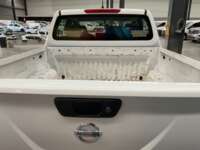Nissan NP300 Doble Cabina 2020 4p SE L4/2.5 Man A/A Paq. Seg 2020 Nissan NP300 Doble Cabina Venta Cajuela 1