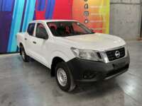 Nissan NP300 Doble Cabina 2020 4p SE L4/2.5 Man A/A Paq. Seg 2020 Nissan NP300 Doble Cabina Venta Exteriores 3