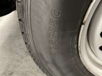 Nissan NP300 Doble Cabina 2020 4p SE L4/2.5 Man A/A Paq. Seg 2020 Nissan NP300 Doble Cabina Venta Llantas 3