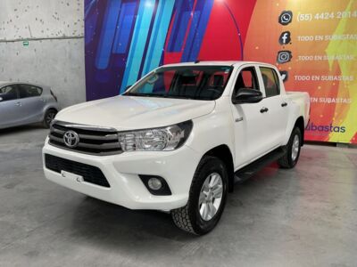 Toyota Hilux 2019 4p Doble Cabina Base L4/2.7 Man 