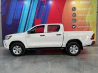 Toyota Hilux 2019 4p Doble Cabina Base L4/2.7 Man  2019 Toyota Hilux Venta Exteriores 4