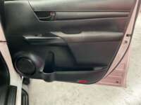 Toyota Hilux 2019 4p Doble Cabina Base L4/2.7 Man  2019 Toyota Hilux Venta Interiores 14
