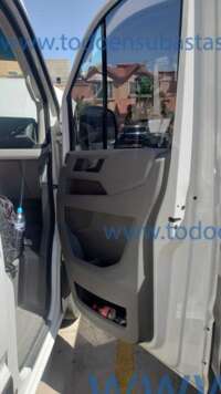 Volkswagen Crafter 2022 5p Van L4/2.0/TDI Aut A/A 4.9/Ton LWB IMG-20250324-WA0209