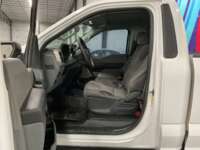 Ford F-150 2022 2p XL Cabina Regular V6/3.3 Aut 2022 Ford F-150 Venta Interiores 16