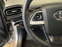 Toyota Prius 2017 5p Base Hibrido L4/1.8 Aut 2017 Toyota Prius Venta Interiores 6