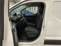 Peugeot Partner 2021 5p L4/1.6/T Diesel Man 2021 Peugeot Partner Venta Interiores 12