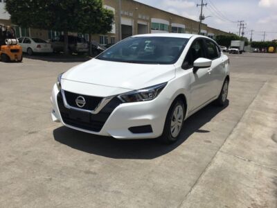 Nissan Versa 2021 4p Sense L4/1.6 CVT