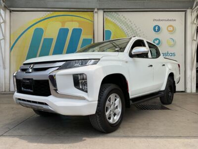 Mitsubishi L200 2023 4p GLX Doble L4/2.4 Man 2WD