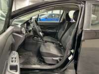 Nissan Versa 2020 4p Sense L4/1.6 Man 2020 Nissan Versa Venta Interiores 16