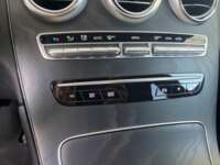 Mercedes-Benz Clase GLC 2022 5p 300 e L4/2.0/T 9G-Tronic 4Matic 2022 Mercedes-Benz Clase GLC Venta Interiores 12