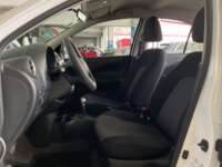 Nissan March 2022 5p Sense L4/1.6 Aut 2022 Nissan March Venta Interiores 18