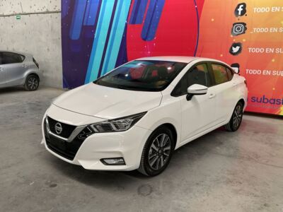 Nissan Versa 2021 