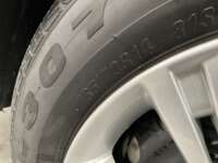 Nissan March 2022 5p Sense L4/1.6 Aut 2022 Nissan March Venta Llantas 3