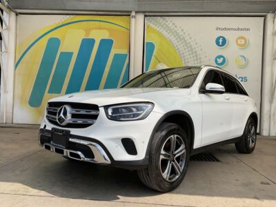 Mercedes-Benz Clase GLC 2021 5p GLC 300 Comfort L4/2.0/T 9G-Tronic