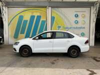 Volkswagen Vento 2021 4p Comfortline Plus L4/1.6 Man 2021 Volkswagen Vento Venta Exteriores 8
