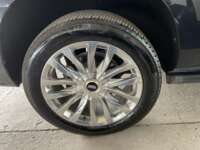 Cadillac Escalade 2023 5p ESV Premium Sonido AKG V8/6.2L Aut 2023 Cadillac Escalade Venta Llantas 3