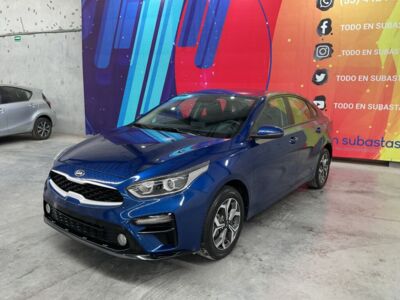 Kia Forte 2021 4p Sedán EX L4/2.0 IVT  