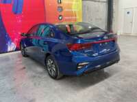 Kia Forte 2021 4p Sedán EX L4/2.0 IVT   2021 Kia Forte Venta Exteriores 8