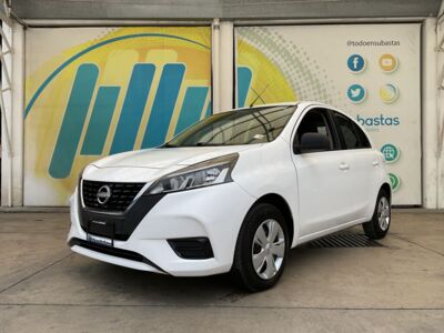 Nissan March 2022 5p Sense L4/1.6 Aut